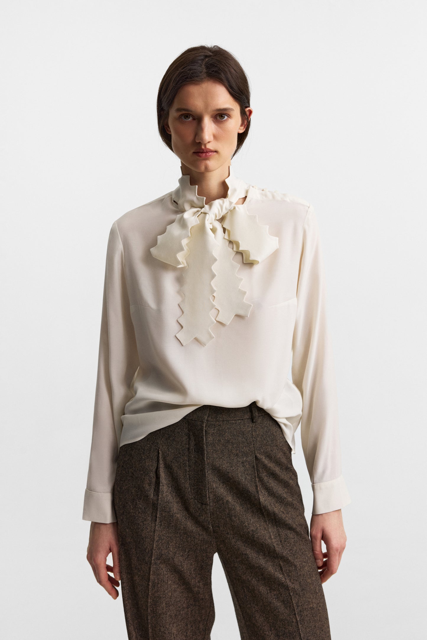 Lyshtva blouse cloud dancer