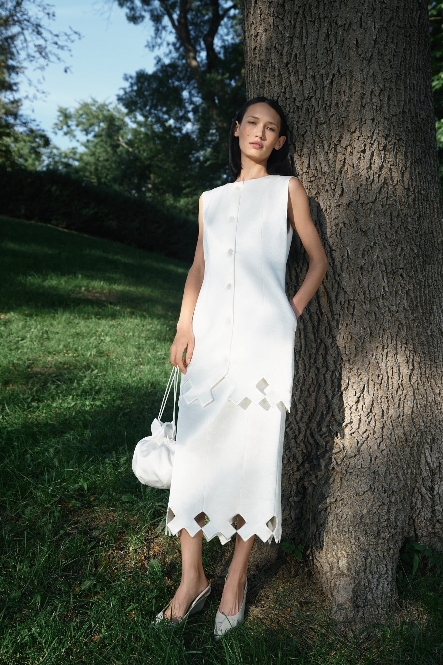 Tympan skirt eggshell