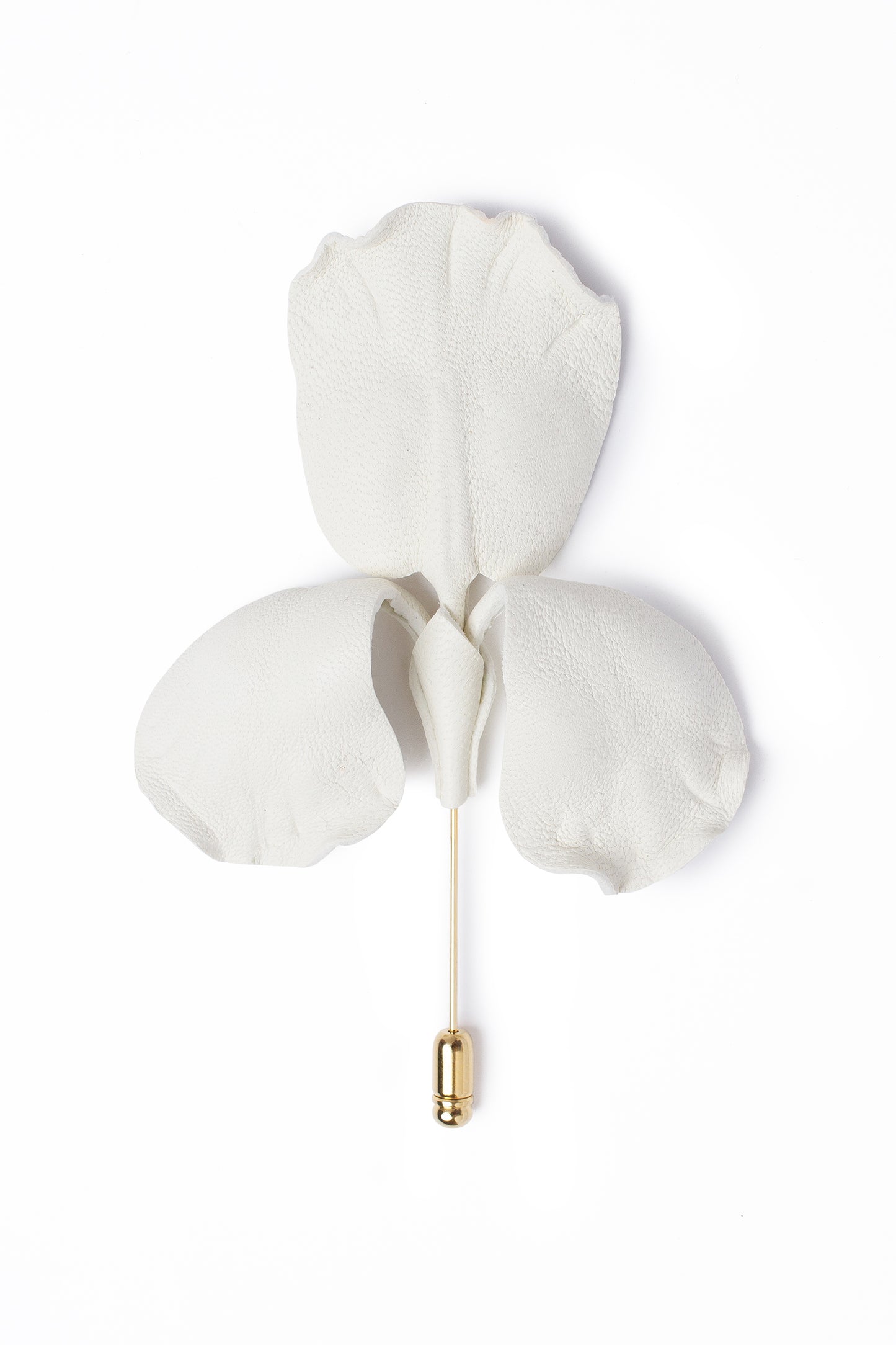 Iris brooch in cloud white